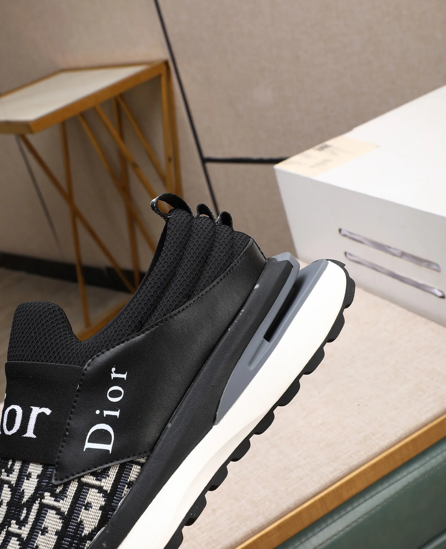 Men's men's shoes💰460 🌹🌹[Dior] 2025 latest model🙈original replica! 👟👟👟You can go to the top-notch workmanship. The upper is made of Italian 🇮🇹imported cowhide. The mesh lining is suitable for travel. The original replica outsole makes it suitable for all kinds of travel, showing low-key luxury. Let quality speak for itself. Color: Size: 38-44